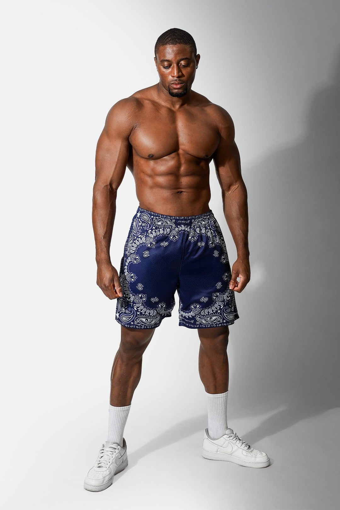 Jersey Mesh 7.5" Gym Shorts - Navy Paisley