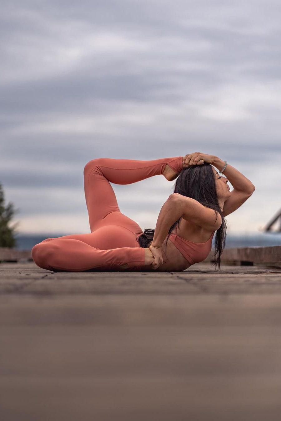 Bloom Foot Strap Leggings - Coral - Jed North Canada